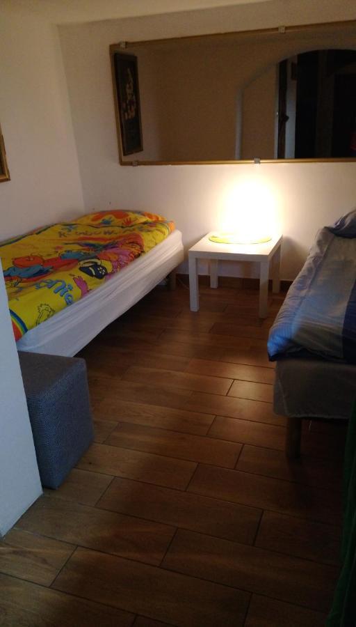 Hostel Szalupa Airport Zakroczym