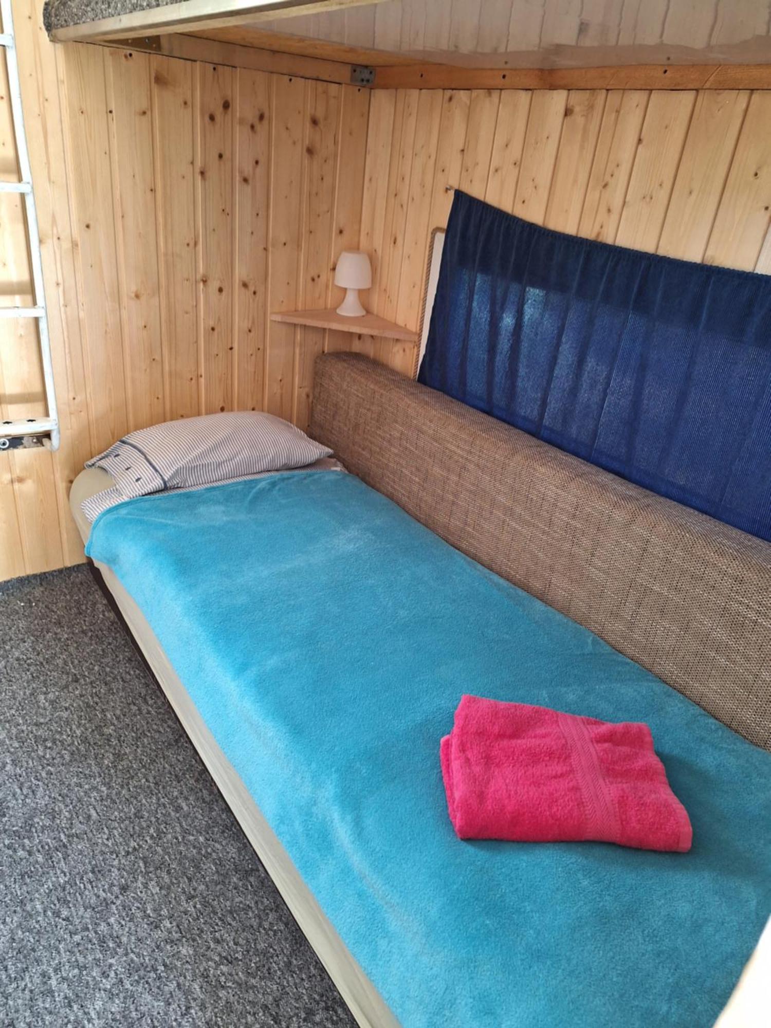 Hostel Szalupa Airport Zakroczym