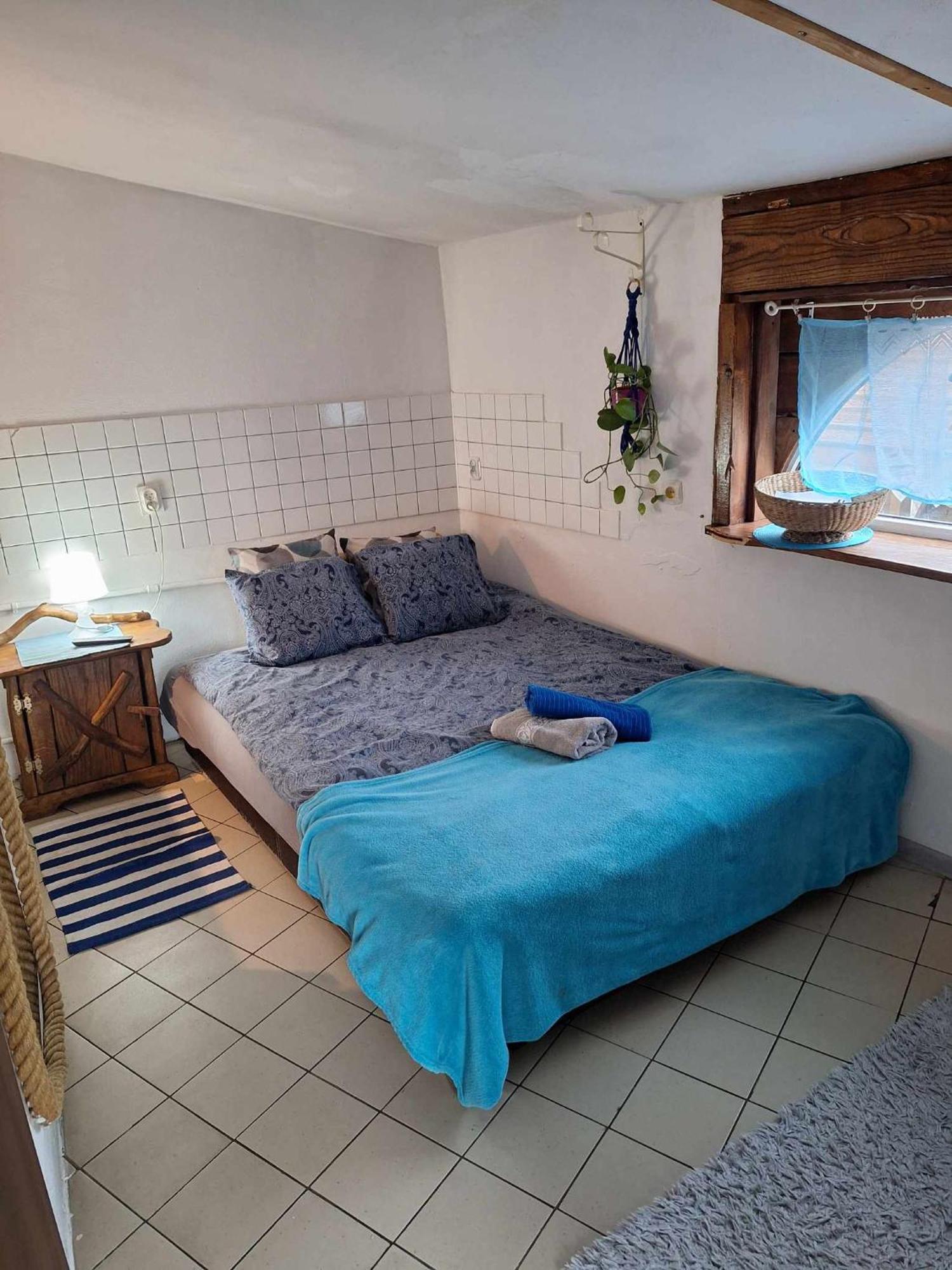 Szalupa Airport Hostel Zakroczym